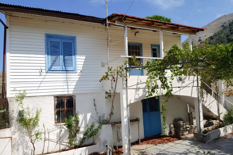 View of the house in Farsa - property id 2103