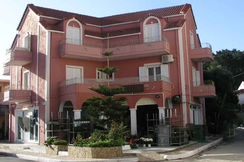 2736-apartment-building-11