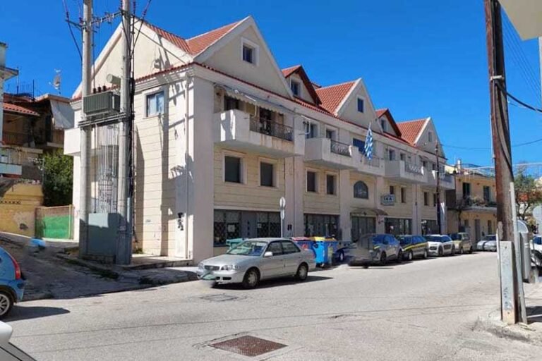 Coomercial property in Argostoli - property id 3388