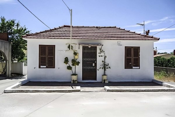 1992-01-traditional-house-sarlata