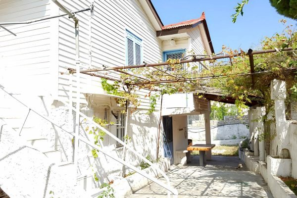 Διώροφη κατοικία στα Φάρσα - Κωδ. Ακινήτου 2103