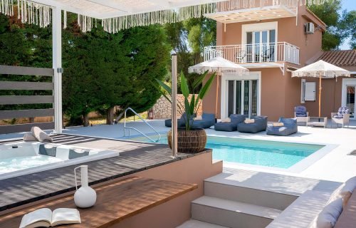 View of the villa in Pessada - property id 2123