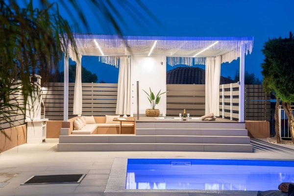View of the fenced property in Pessada - property id 2123
