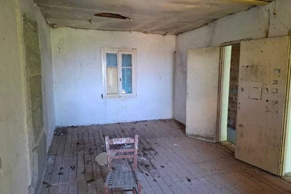 house-3288-view of the interior