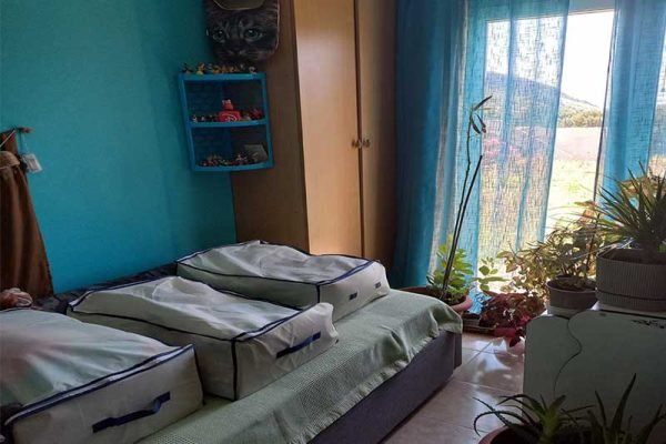 Kateleios-3305-first bedroom