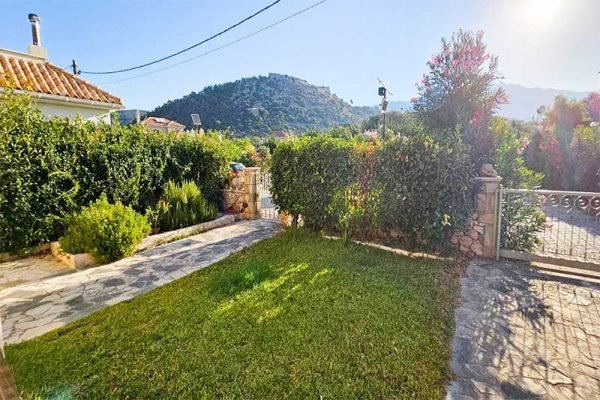 house-3318-view of the garden