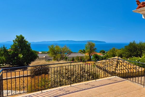 ratzakli-3325-view of the village