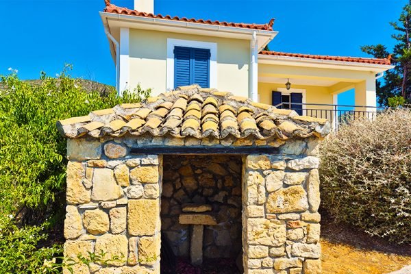 ratzakli-3325-view of the exterior