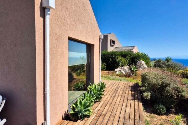 villa-3339-view of the exterior