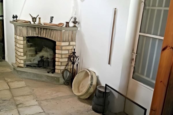 Fireplace of the house in Makriotika - property id 1993