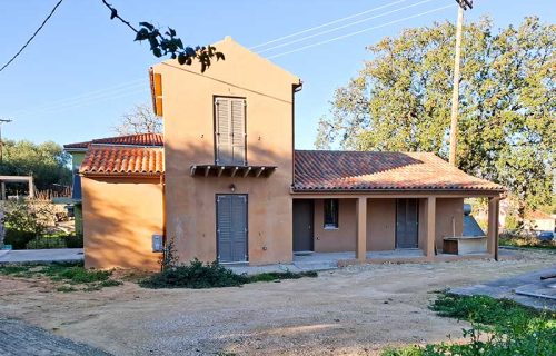 Spartia-1968-view of the house