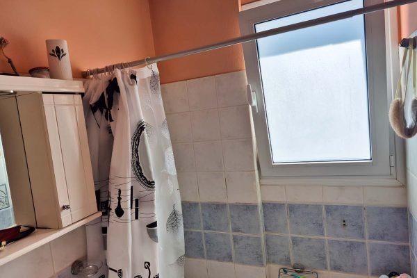 view of the first bathroom of the house in Spartia - property id 3370