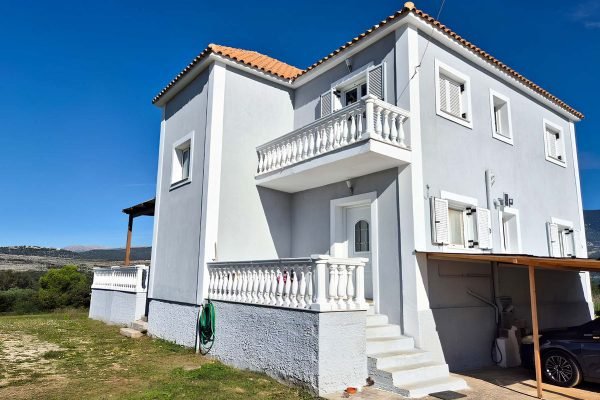 side view of the house in Spartia - property id 3370