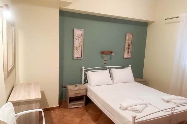 επιπλωμένο διαμέρισμα στη Σκάλα - Κωδ. Ακινήτου 3371