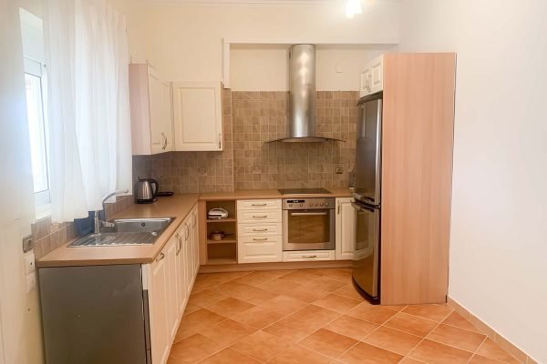 κουζίνα διαμερίσματος στη Σκάλα - Κωδ. Ακινήτου 3371