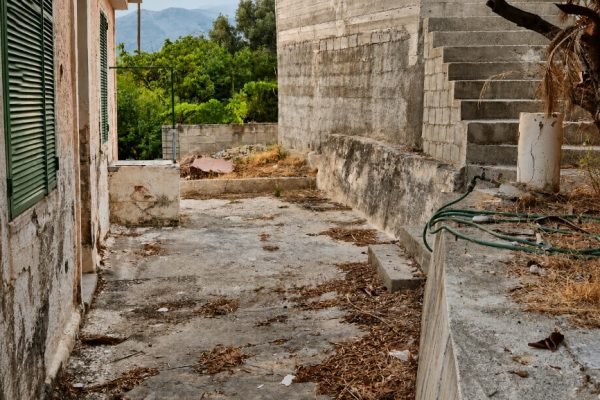 Πίσω πλευρά του ακινήτου - Κωδ. Ακινήτου 3465