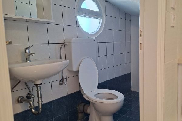 villa bathroom - property id 2009