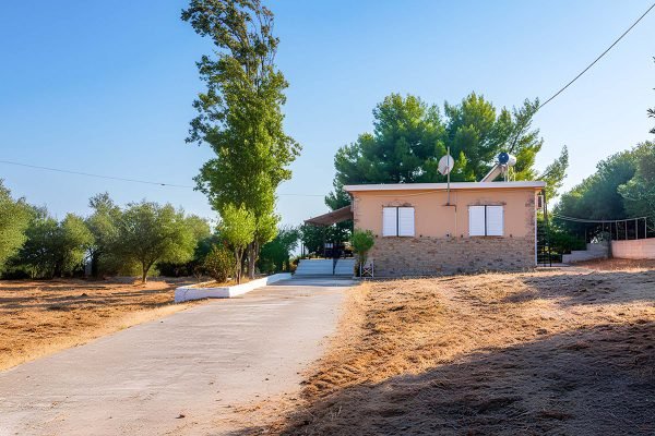 view of the house in Minies - property id 2249