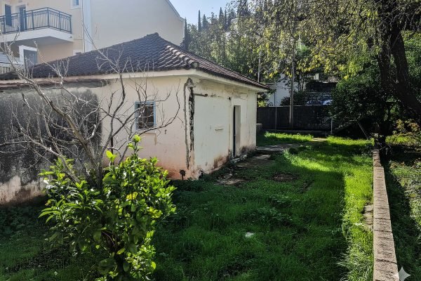 house with a public road in Agia Efimia - property id 3359