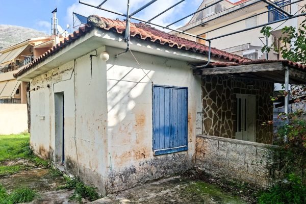 view of the entrance of the house in Agia Efimia - property id 3359