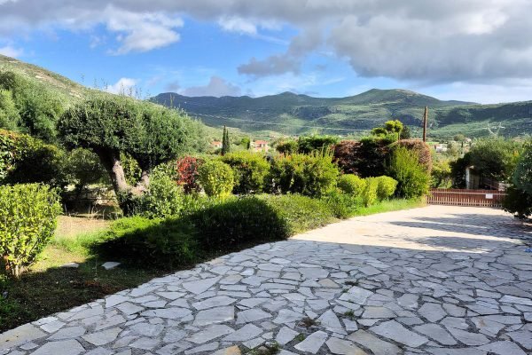 villa with mountain views in Katelios - property id 3342