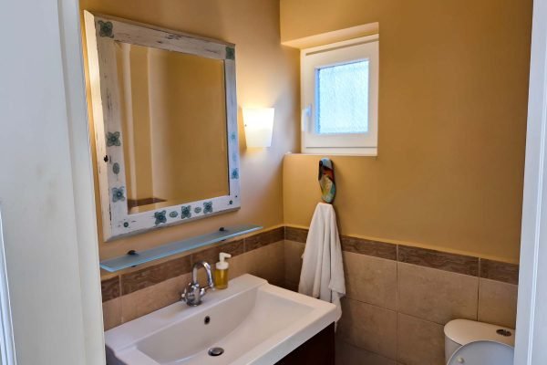 Bathroom of the villa in Katelios - property id 3342