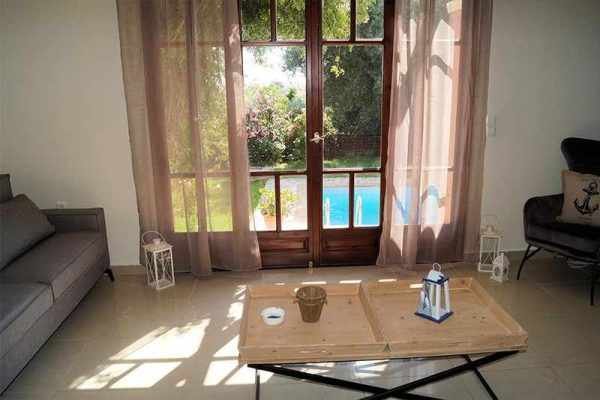 villa-2681-thea apo to saloni