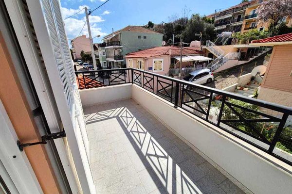 maisonette-3232-view of the balcony