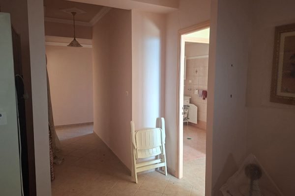 ratzakli-3325-view of the interior