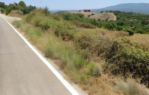 located on a main road in Kontogourata - property id 3366