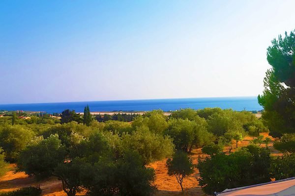 Κατοικία με θέα στη θάλασσα στις Μηνιές - Κωδ. Ακινήτου 2249