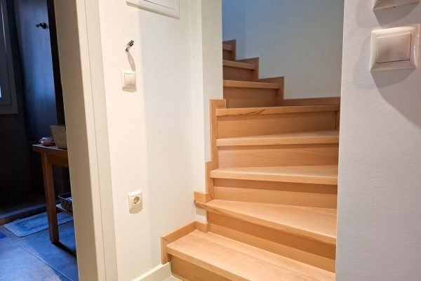 view of the interior staircase of the house in Spartia - property id 1968