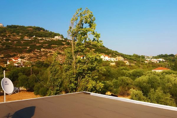 House with mountain view in Minies - property id 2249