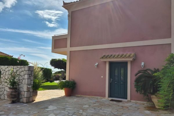 side view of the villa in Katelios - property id 3341