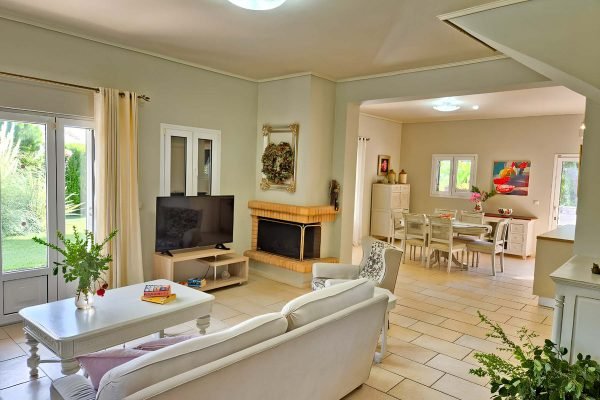 View of the living room of the villa in Katelios - property id 3341